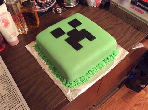 Minecraft Creeper - CakeCentral.com