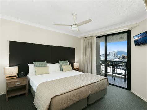 Mantra Esplanade Cairns | Hightide Holidays