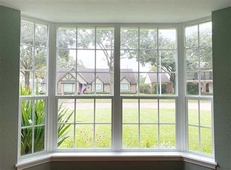 The Ultimate Guide to Blinds for Bay Windows | The Blinds.com Blog