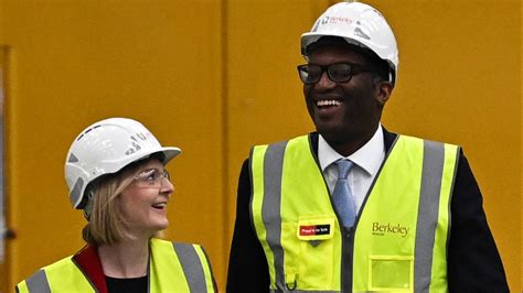 Kwasi Kwarteng: I told Liz Truss to slow down on economic agenda | ITV ...