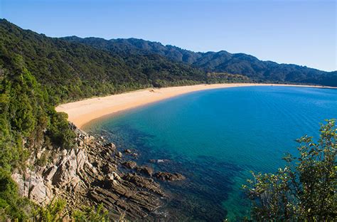 The Ultimate Day Hike in Abel Tasman National Park, New Zealand ...