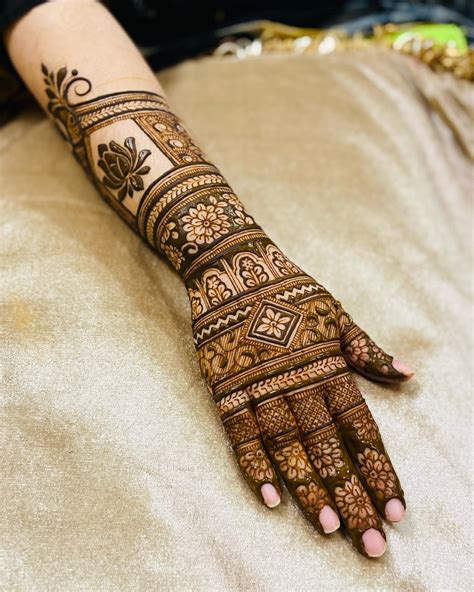 bridal-bangle-mehndi-design (6) - ShaadiWish