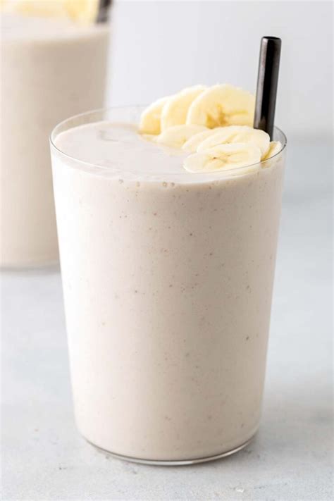 Greek Yogurt Smoothie - Smoothies and Shakes