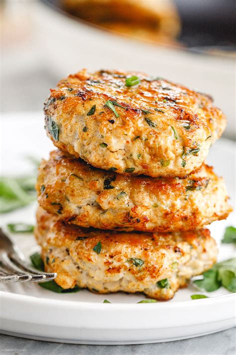 Easy Turkey Patties Recipe – Turkey Patty Burger Recipe — Eatwell101