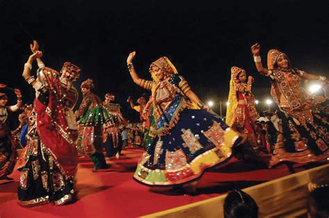 6 POPULAR INDIAN FOLK DANCE FORMS - DanceAsk