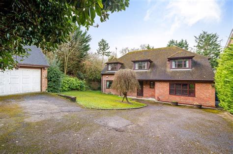 5 bed detached house for sale in Daws Hill Lane, High Wycombe HP11 - Zoopla