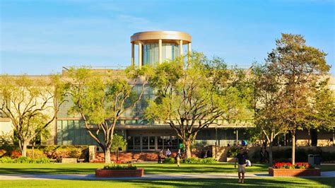 U.S. News named Biola a Best National University | Discover La Mirada California