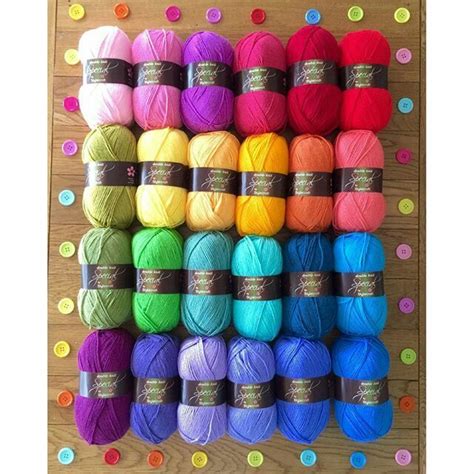 Yarn color combinations, Yarn inspiration, Crochet yarn