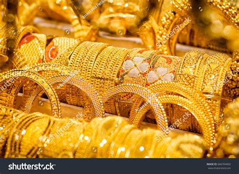 Dubai Gold Souk Stock Photo 666704002 | Shutterstock