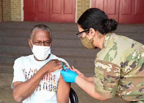 DVIDS - Images - Maryland National Guard Medical Detachment Distributes ...