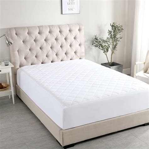 Quilted Mattress Pad Cover For Twin/Full/Queen/King Bed, Soft Breathable Diamond Quilted with 16 ...