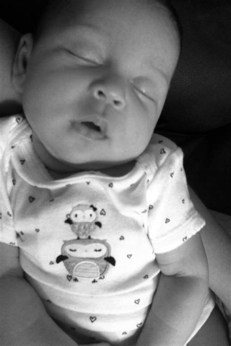 B&W pic of my baby girl! Sleeping so peacefully 1month old!! | 1 month ...