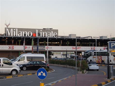 Parking Linate Airport » The TOP 10 best providers (from €2.63* per day)