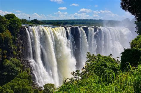 Exploring The Epic Victoria Falls - Explore Shaw