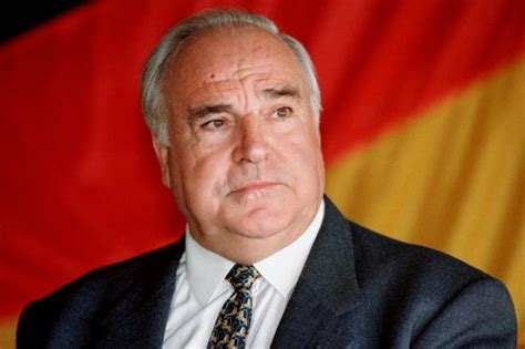 Helmut Kohl Biography