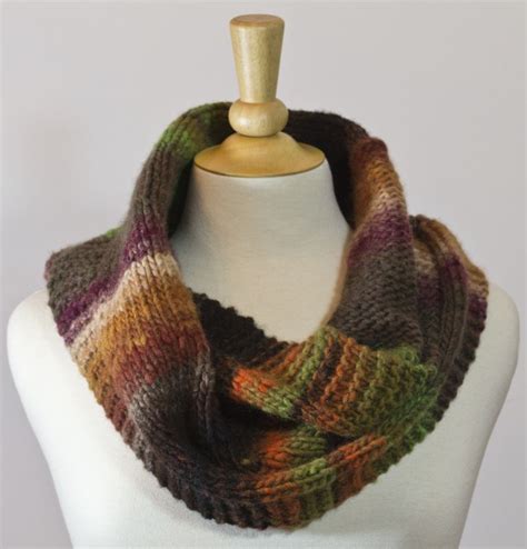 Noro Hitsuji Cowl | Noro yarn, Noro knitting, Easy knitting patterns free