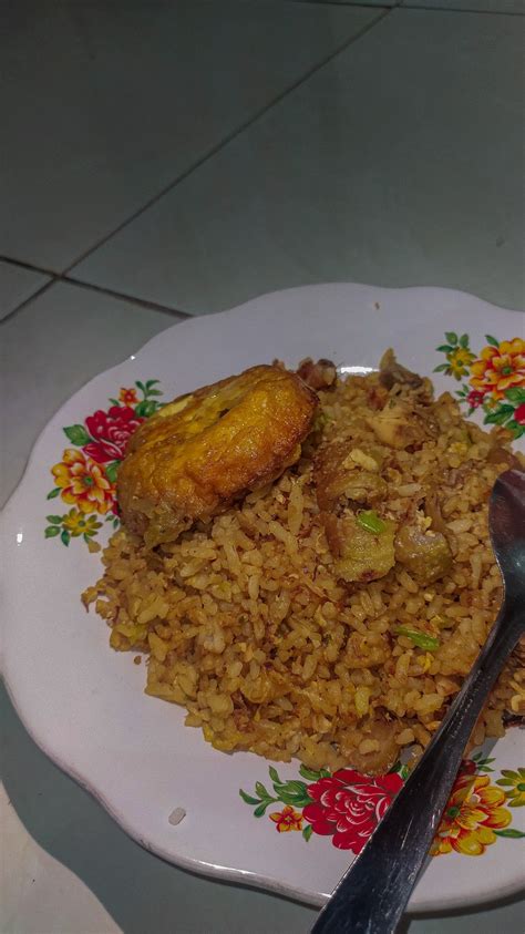 #Makan # Nasigoreng #Nasgor Nasi Goreng, Fried Rice, Zentangle, Foodies, Aww, Drink, Random ...