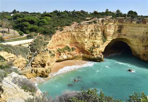 Carvoeiro and Lagoa beaches; beach guide and which beach to visit?