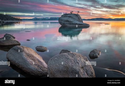 Bonsai Rock Sunset on Lake Tahoe Stock Photo - Alamy