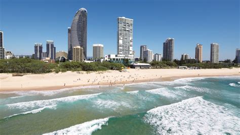 Broadbeach Travel Guide - Wotif