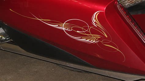 Scroll Style Pinstriping | Steve Chaszeyka's Graphics Academy