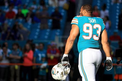 Making a pitch for an unlikely Ndamukong Suh return to Detroit - Pride Of Detroit