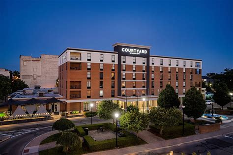 COURTYARD BY MARRIOTT SPRINGFIELD DOWNTOWN - Updated 2023 (Ohio)