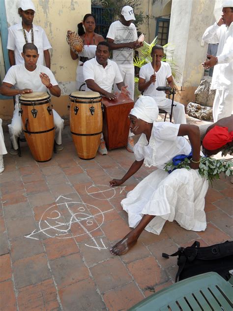 Pin by Machete Men on Everett Potter's Travel Report | Cuba dance, Santeria, Cuba