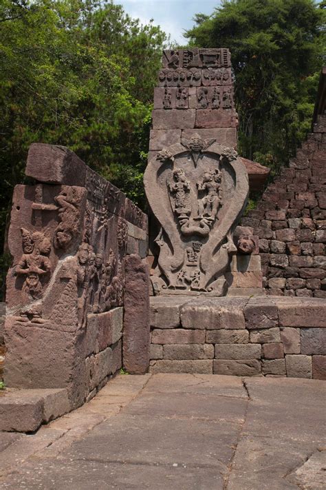 Monument in an Indian Temple · Free Stock Photo