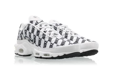 Nike Air Max Plus "Black/White" Release | Hypebeast