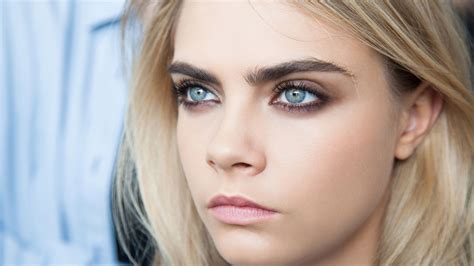 23+ Wallpaper Cara Delevingne