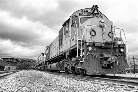 Diesel Electric Freight Train Engine Locomotives Stock Image - Image of marshaled, cargo: 24936115