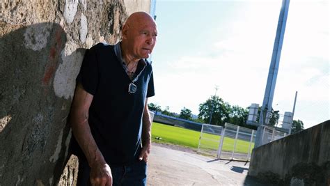 Alain Estève à la rencontre des Biterrois pour présenter les récits de ...