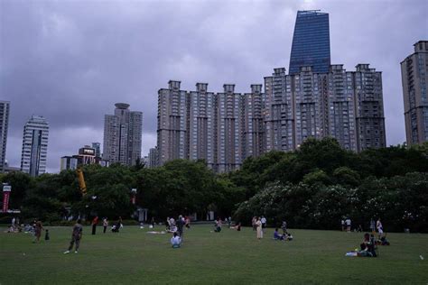 Zhongshan Park - Shanghai Gardens and Parks - OOHMYGUIDE