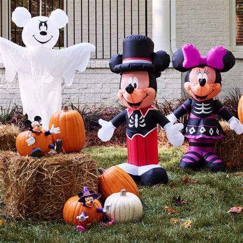 Greet your trick-or-treating guests with Mickey Mouse in his stylish Halloween costume. #D ...