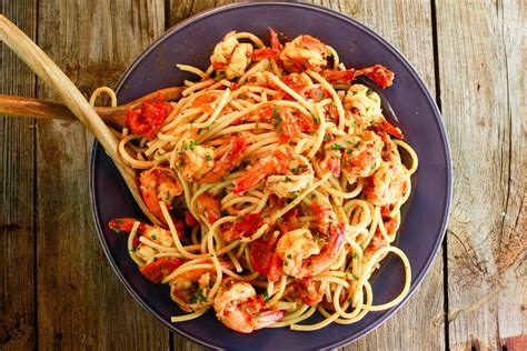 Cherry Tomato Shrimp Fra Diavolo - Rachael Ray | Pasta dishes, Seafood ...