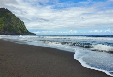 Waipio Beach, Honokaa - Hawaii Beaches