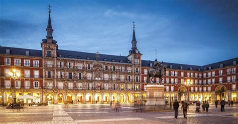 Historia de la plaza Mayor de Madrid, una plaza a la mayor gloria de la ...