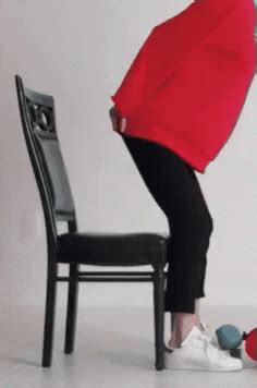 앉아 자세 Fm 정석 임신 천천히 GIF - Sit Chair Sitting - Discover & Share GIFs