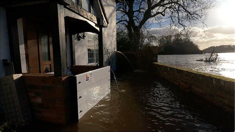 Flooding: Toilet bungs and other prevention measures to save homeson ...