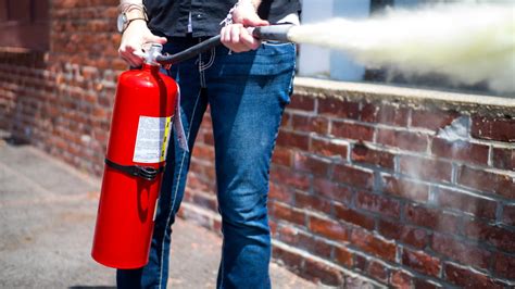 7 Best Fire Extinguishers of 2022 - Reviewed