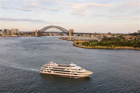 Sydney Harbour Sunset Dinner Cruise