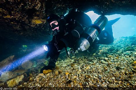 Down the Line: Freshwater Cave Diving Photography