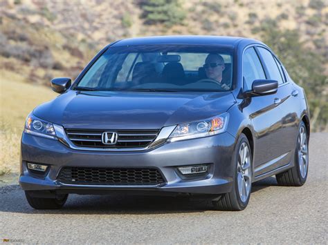 Honda Accord Sport Sedan 2012 pictures (1600x1200)