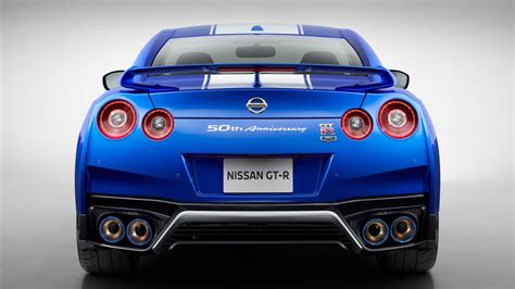 Nissan Brings Together Old Skyline GT-R Models, New GT-R at Fuji Speedway - autoevolution