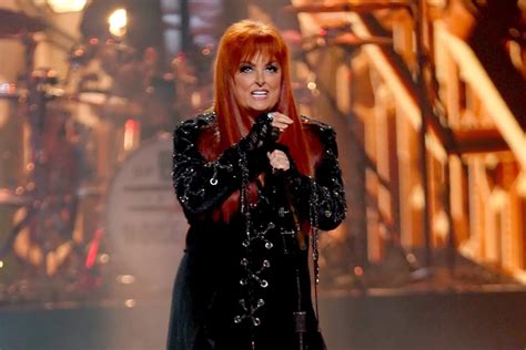 Wynonna Judd Talks About Naomi's Suicide at People's Choice Awards