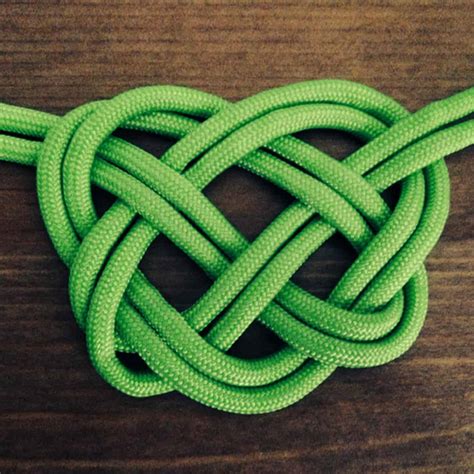 How to Tie a Celtic Heart Knot - Studio Knit