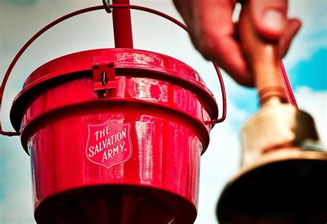 How Salvation Army's red kettles became a Christmas ...