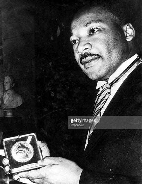 #OnThisDay in 1964, Dr. Martin Luther King Jr. received the Nobel Peace Prize at 35 years old ...