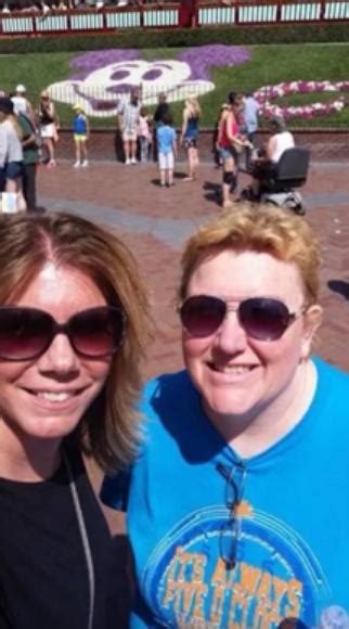 Meri and her Catfish went to Disneyland : r/TLCsisterwives